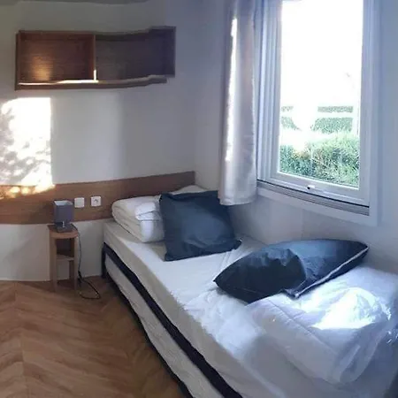 Camping Camping Les Charmettes Mobil 6 Personnes Les Mathes